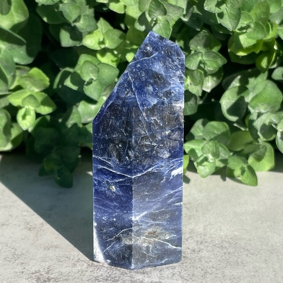 Sodalite Crystal Tower - Picture 3 of 17